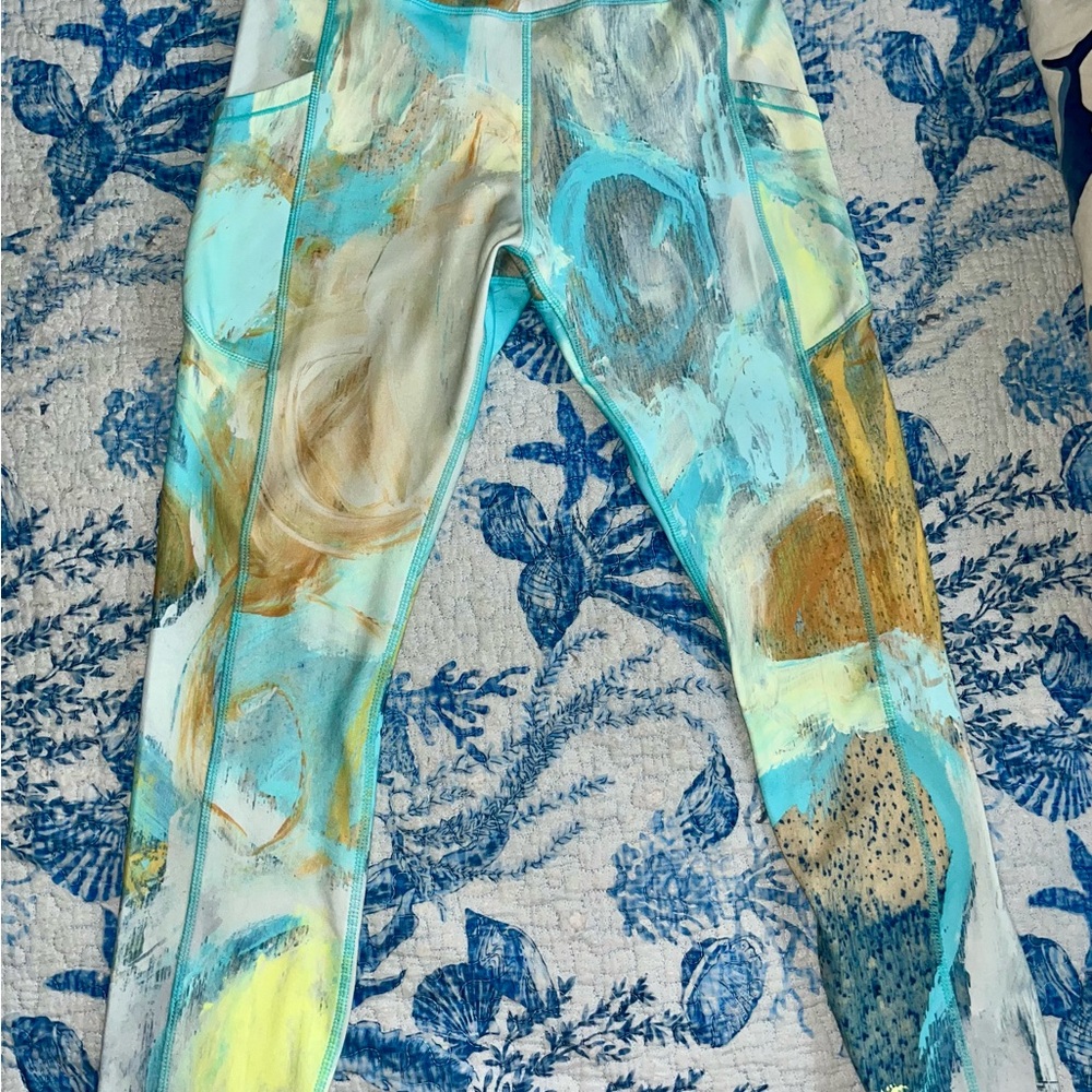 Claire Desjardins “Take Me To Cali” Yoga Leggings Size Small